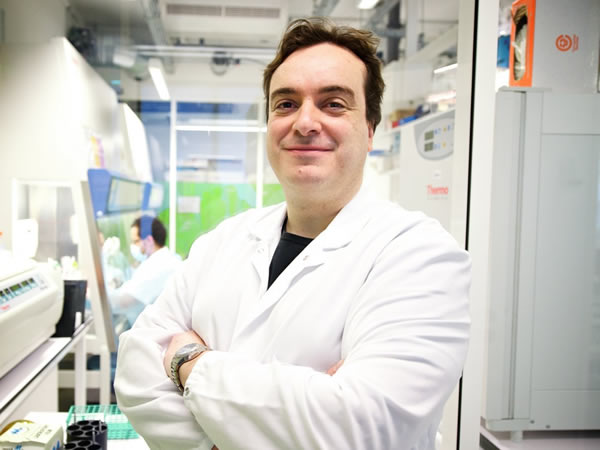 Asier Sáez-Cirión, responsable de l’unité Réservoirs viraux et contrôle immunitaire à l’Institut Pasteur