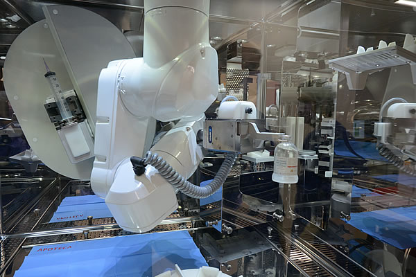 Robot de production de chimiothérapie